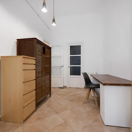 Hb - Luxury Boutique Mercado