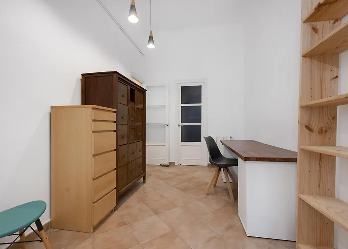 Hb - Luxury Boutique Mercado