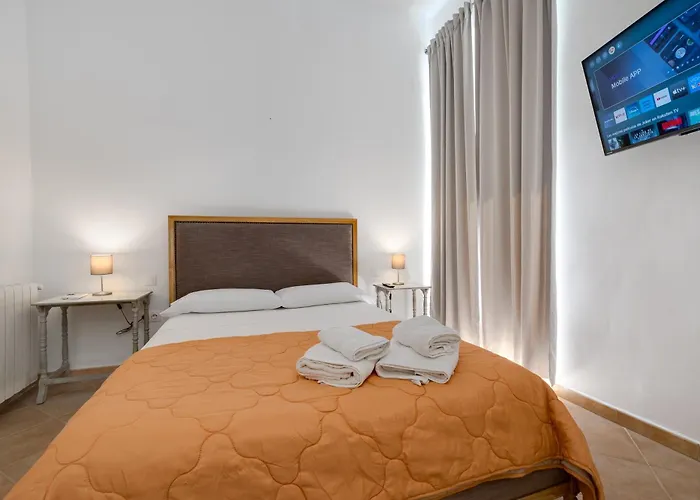 Hb - Luxury Boutique Mercado *